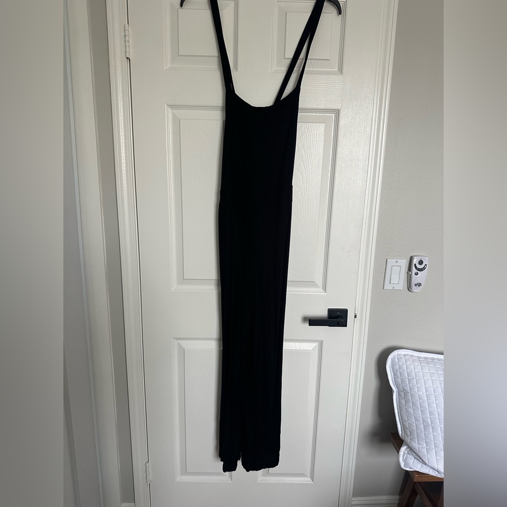 Torrid size 2Short rayon pantsuit. Overall style with cute tie back closure.